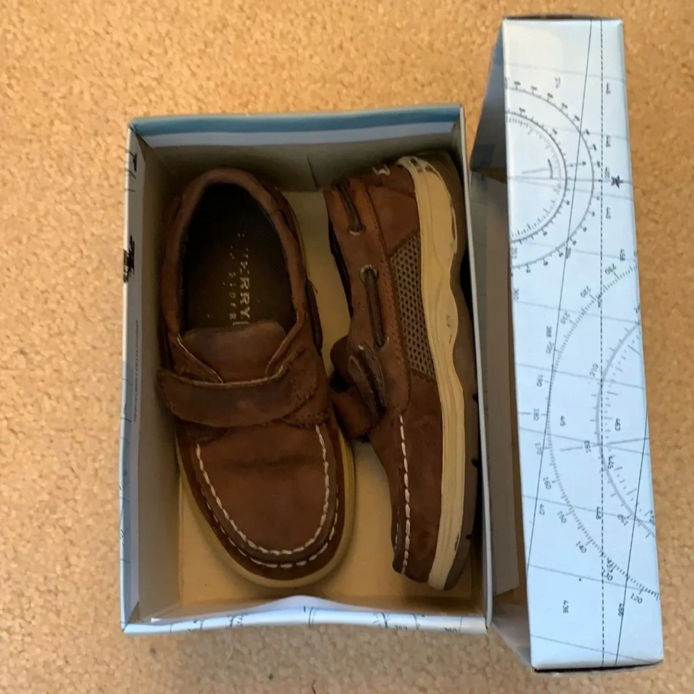Sperry shoes for little boy